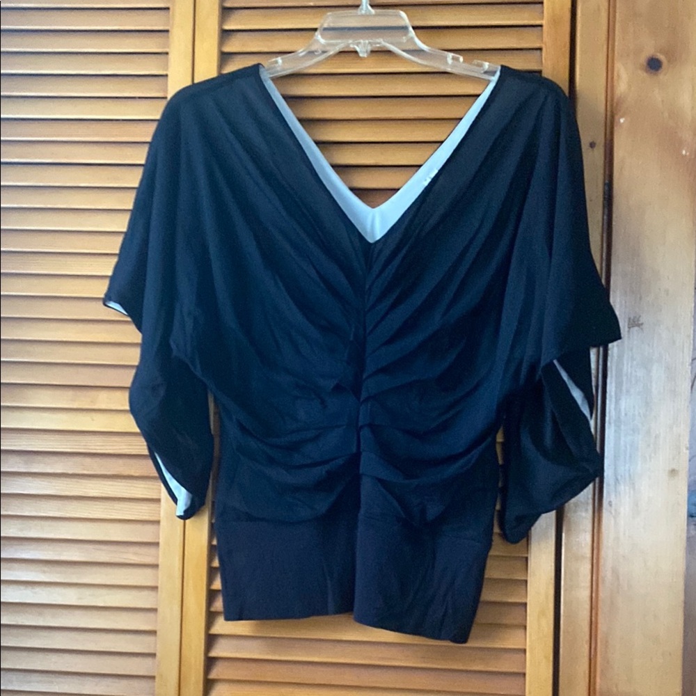 Studio Y Relaxed black 3/4Sleeve Blouse v/neck